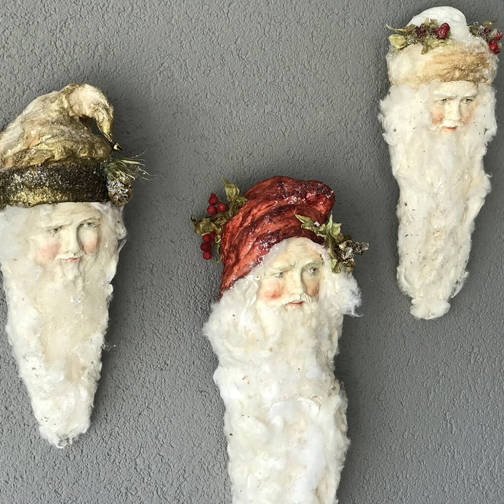 3 Brothers Santas